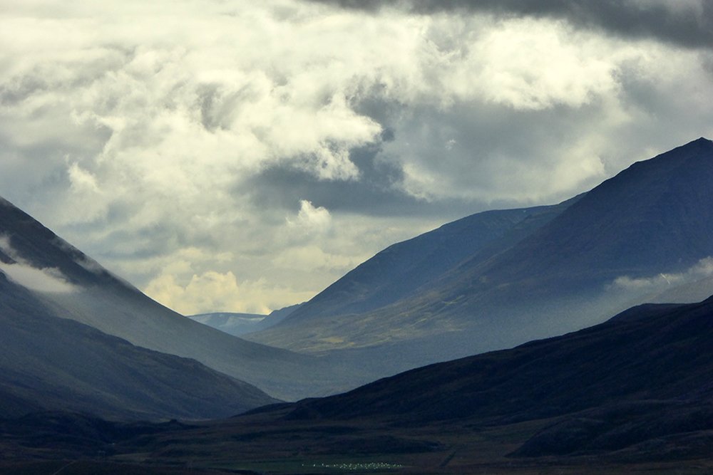 Bild mit Bergen in Island