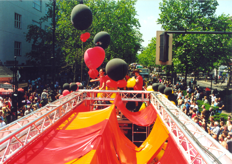Bild der CSD-Parade 2002