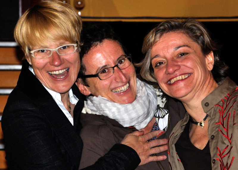 Bild von drei Frauen beim Lesbischen Quartett 2012