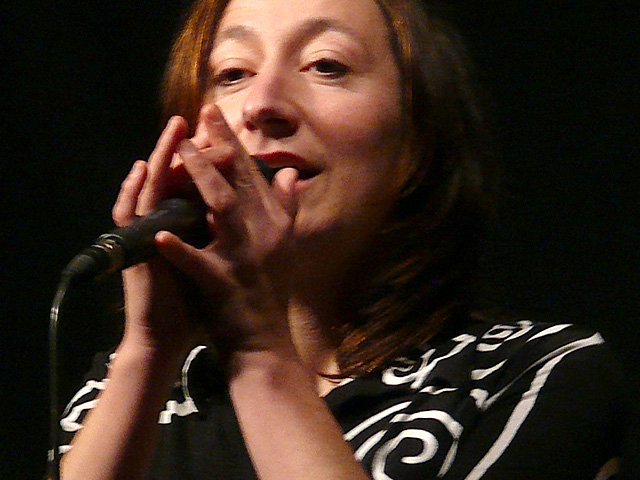 Bild mit Corinne Douarre 