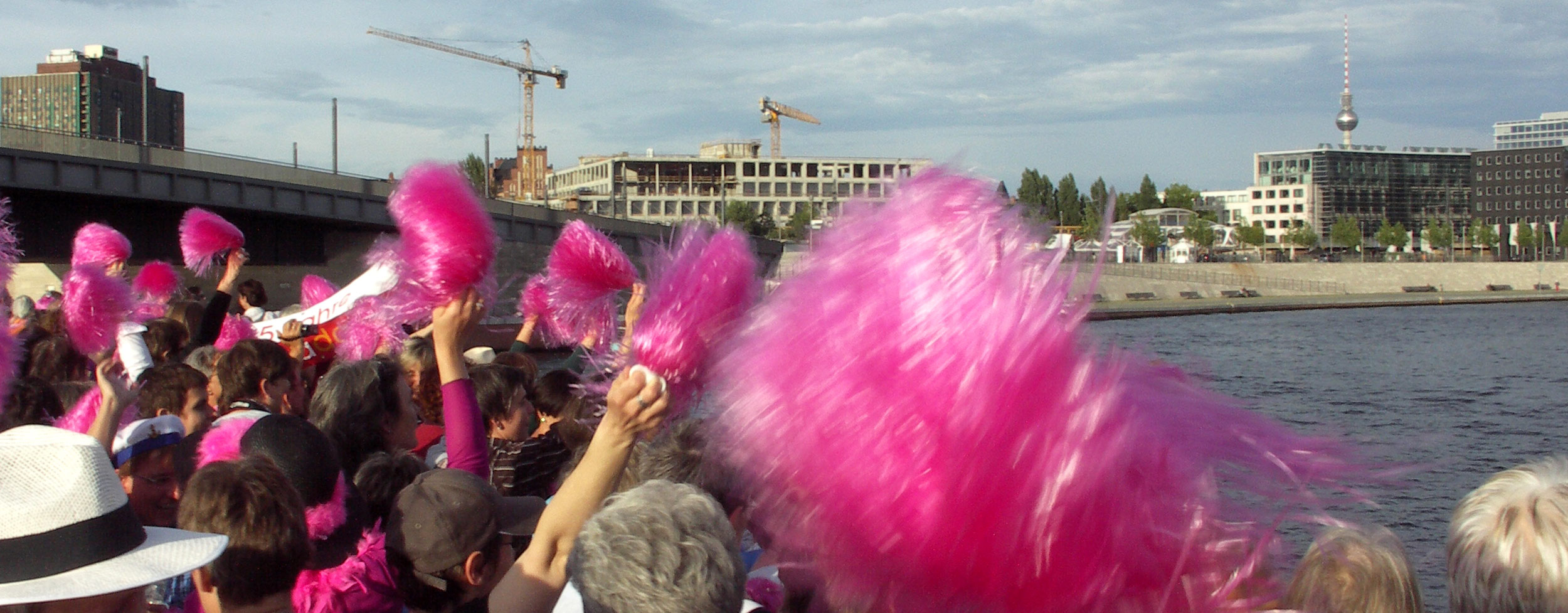 Bild vom CSD auf der Spree